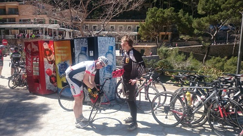 auch der Reifenwechsel muss geübt sein ...